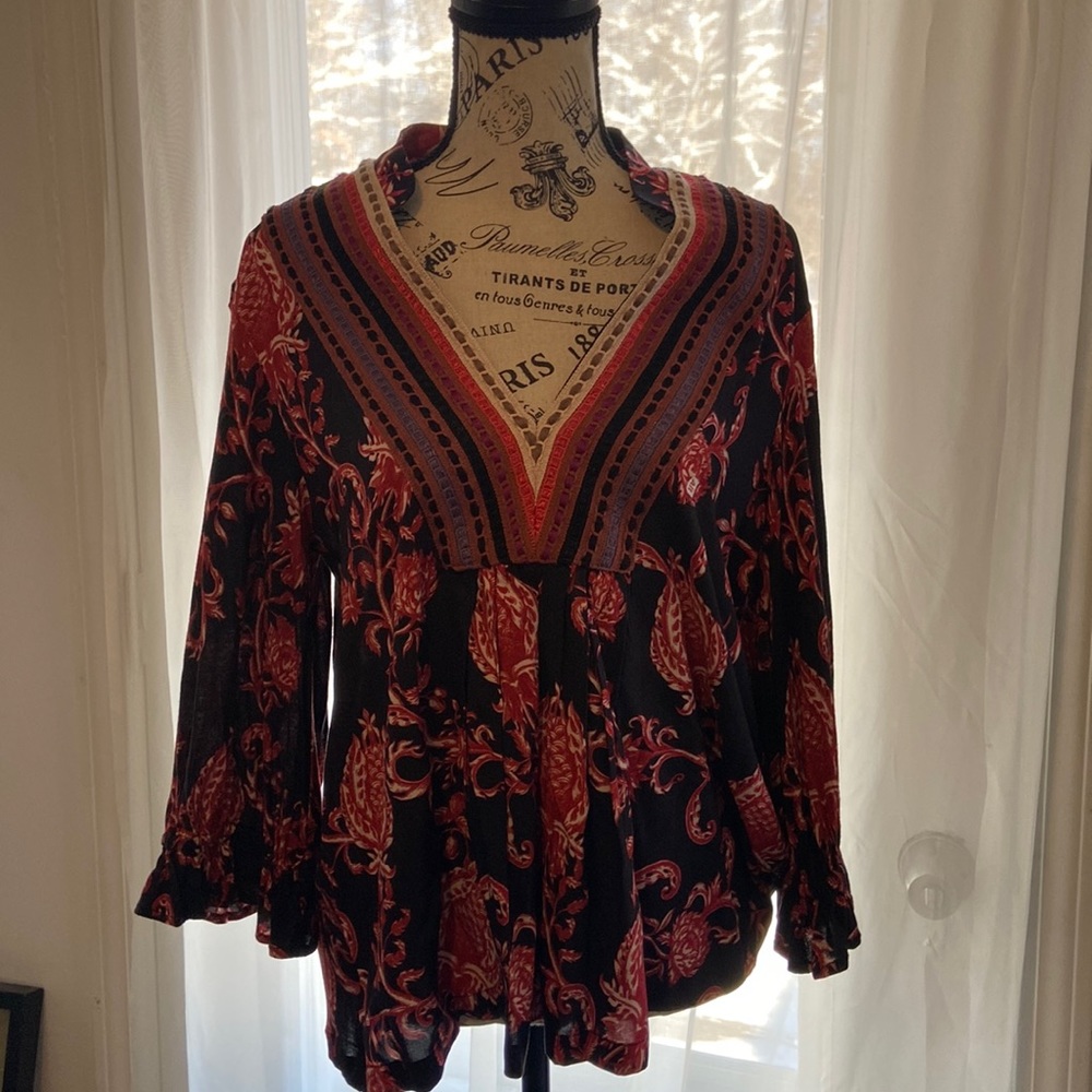 Beautiful red and black print Anthropologie top